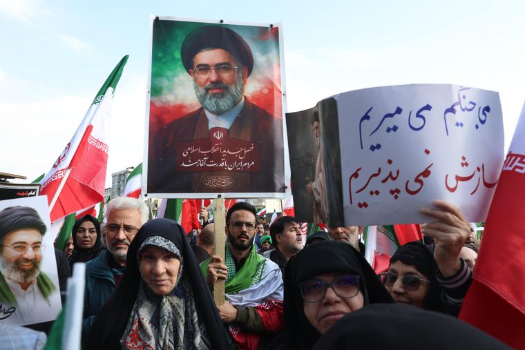 marcha irán ayatola Mojtaba Jamenei