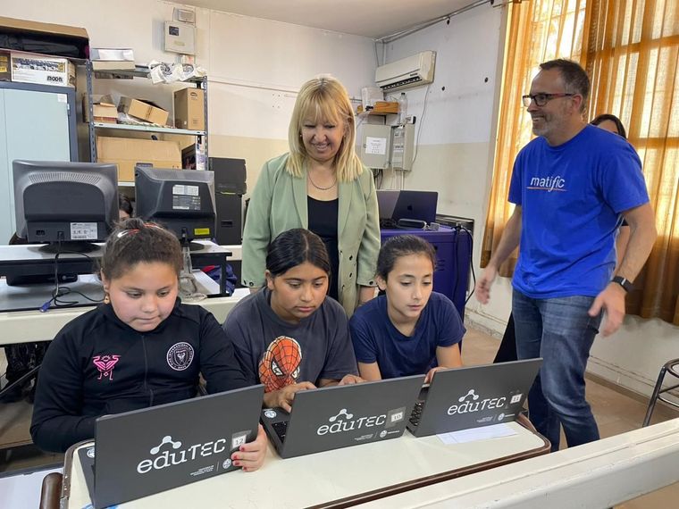 Con propuestas para todos los niveles, Las Heras apuesta a una educación inclusiva y moderna.