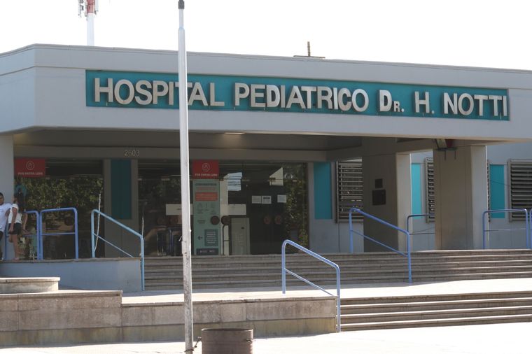 El menor se encuentra internado en el Hospital Notti Foto: Maximiliano Ríos/MDZ