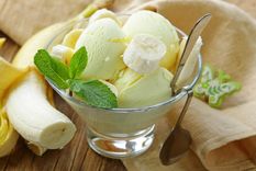 La receta de helado de banana más fácil y rica.