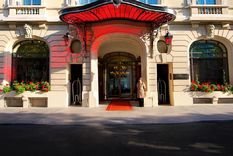 El lujoso hotel se encuentra en una de las zonas más exclusivas de París. Foto: Instagram Le Royal Monceau