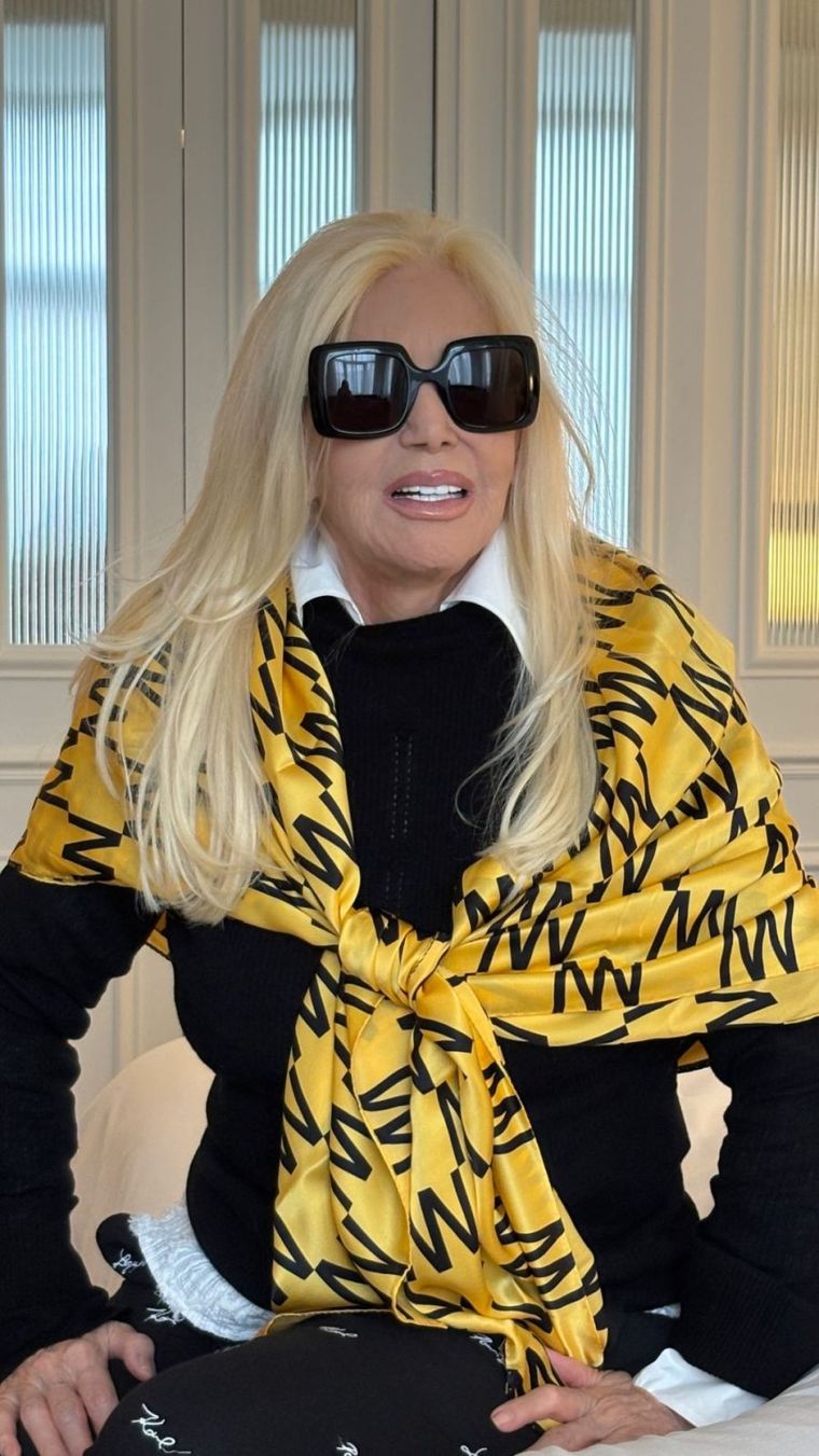 Susana Giménez regresó a Buenos Aires tras un mes de intensos cuidados en Madrid. Susana Giménez regresó a Buenos Aires tras un mes de intensos cuidados en Madrid.