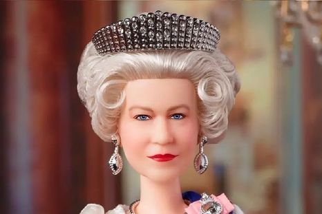 Retrato de la Reina Isabel en su versión Barbie. Foto: Instagram
