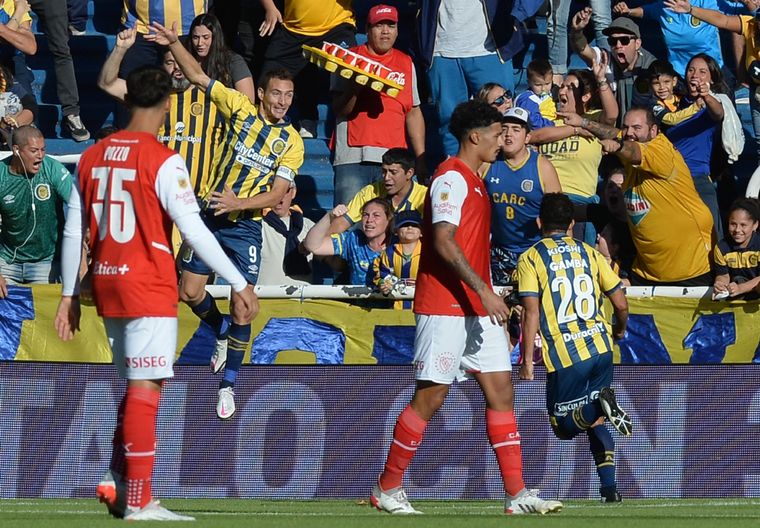 Central goleó a Independiente, que ya no tiene chances de meterse en la fase final de la Copa LPF.