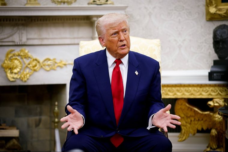 El presidente de los Estados Unidos aseguró que sigue evaluando su accionar en la Guerra de Medio Oriente. 