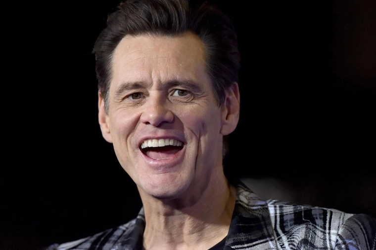 JIM CARREY ES PADRE Y ABUELO. EL ACTOR TIENE ADORACIÓN POR SU FAMILIA.
