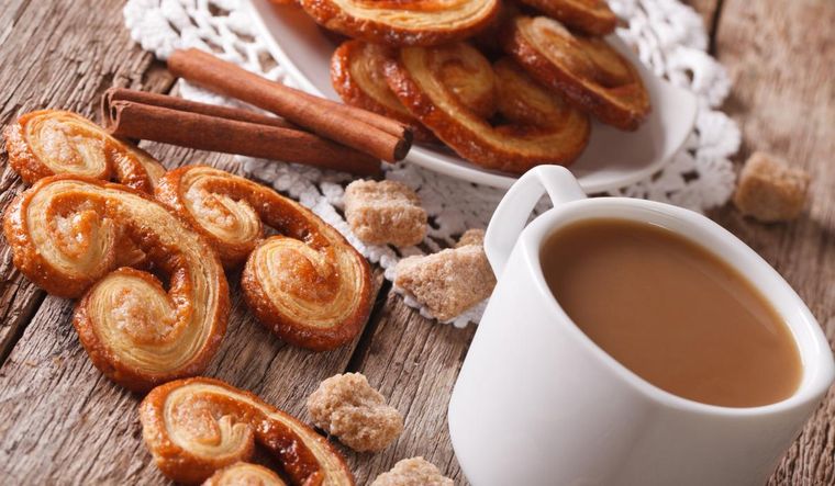 Palmeritas de hojaldre caseras faciles ¡nuestra receta imbatible! Palmeritas de hojaldre caseras faciles ¡nuestra receta imbatible!