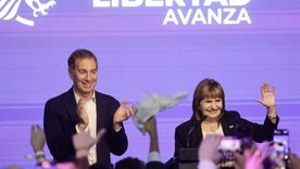 Patricia Bullrich compartió los DNI que llevan su firma antes de cederle el Renaper a Diego Santilli. Patricia Bullrich compartió los DNI que llevan su firma antes de cederle el Renaper a Diego Santilli.