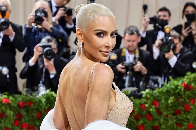 Kim Kardashian impactó en la Met Gala gracias a un mítico vestido de Marilyn Monroe Foto: Quien