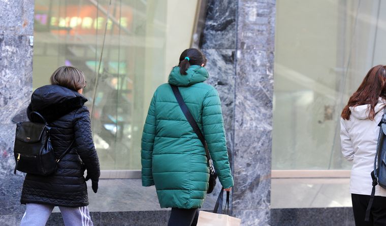 El domingo amaneció con temperaturas bajo cero en casi todas las provincias y riesgo de nieve en Mendoza y Neuquén.