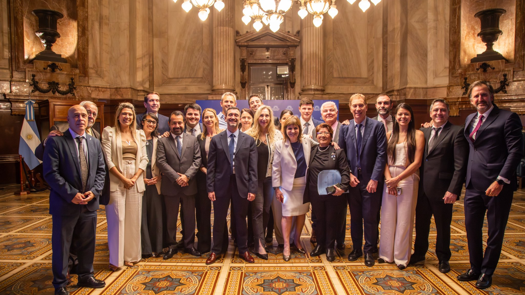 La Libertad Avanza, de la mano de Patricia Bullrich en el Senado, avanzó con la reforma de la Ley de Glaciares.&nbsp; &nbsp;