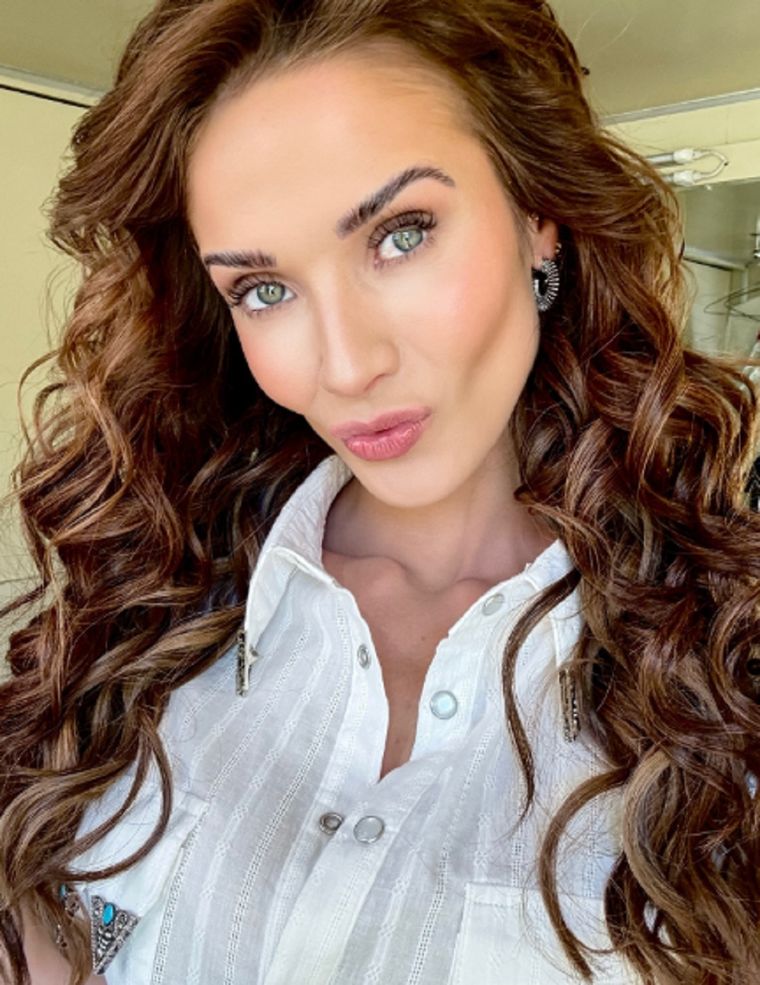 Rating Kimberly Dos Ramos