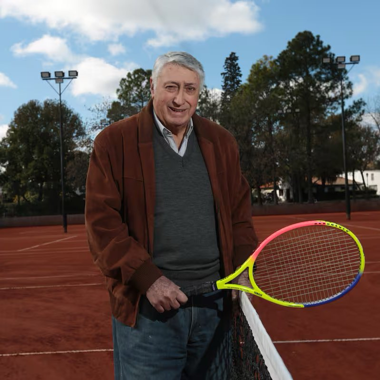Falleció Guillermo Salatino, reconocido periodista deportivo especializado en el tenis. Falleció Guillermo Salatino, reconocido periodista deportivo especializado en el tenis.