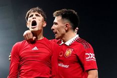 Garnacho y Lisandro, una relación de padre-hijo en el Manchester United