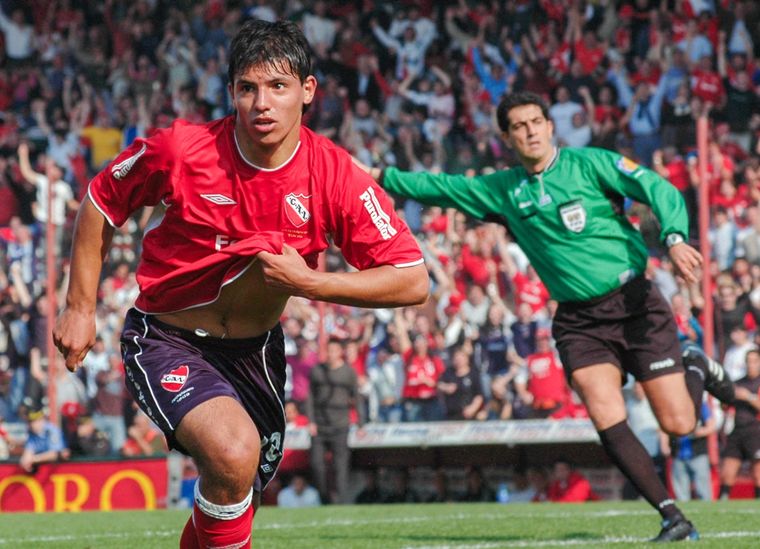 El Kun Agüero participará de la colecta de su exequipo. Foto: Noticias Argentinas