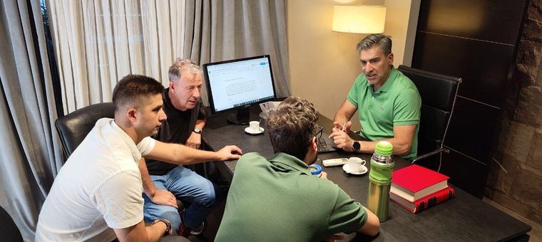 Mario Vadillo Presidente del Partido Verde, Dugar Chappel Dirigente de Capital, Ricardo García Saavedra Concejal de Capital y Emanuel Fugazzotto Diputado Provincial.Foto: Mario Vadillo.