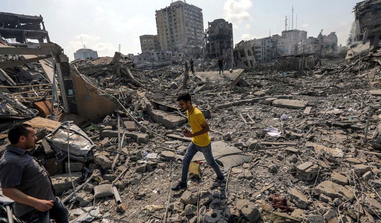 Israel y Hamás negocian el alto el fuego en Franja de Gaza. Foto EFE