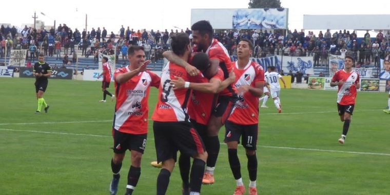 Con gol de Alejandro Cabral, Maipú estiró su buen presente a cuatro victorias en fila y se colocó sexto en la Primera Nacional.