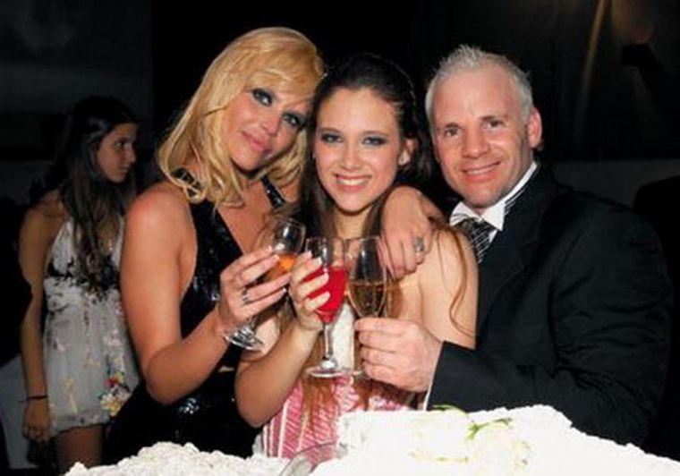 Nazarena, su hija, y el papá Alejandro Pucheta. Foto: CARAS