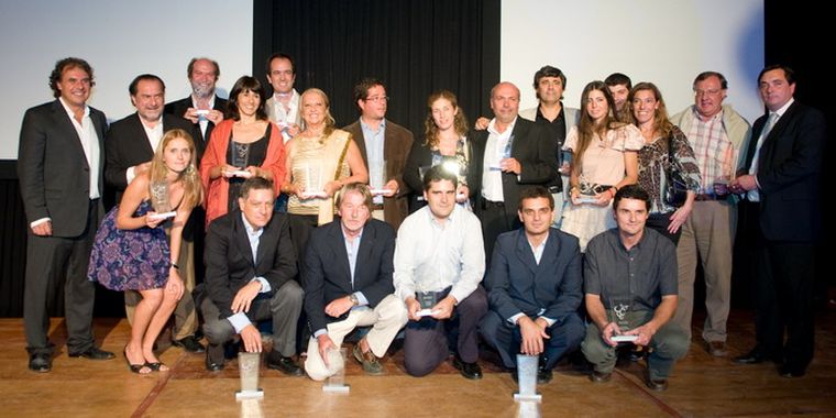 Los ganadores de los premios más importantes del certamen. Todos, orgullosos. Foto: Gentileza