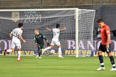 colon vencio al rojo y jugara la gran final ante racing