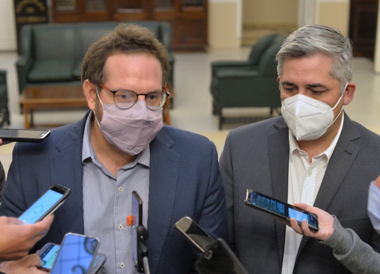 Lucas Ilardo y Germán Gómez son los actuales tituales de la bancada del PJ en el Senado y en la Cámara de Diputados, respectivamente. Foto: Prensa Frente de Todos