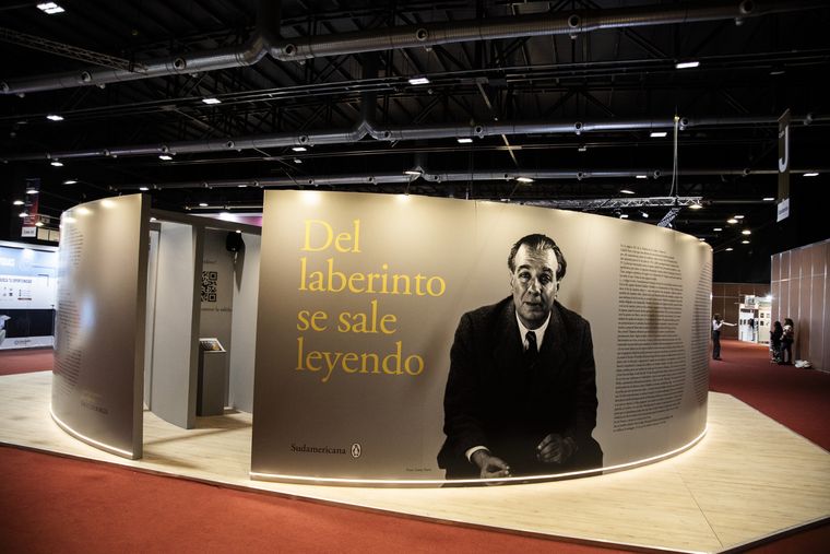 Esta edición le rindió homenaje a Jorge Luis Borges por los 40 años de su muerte. Esta edición le rindió homenaje a Jorge Luis Borges por los 40 años de su muerte.