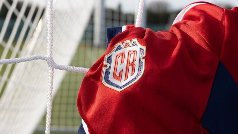 Costa Rica pretende a un argentino como DT. Foto: Instagram @fedefutbolcrc