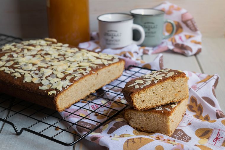 Admira este delicioso bizcocho, perfecto para compartir con tus seres queridos