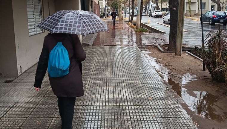Fin de semana con alerta en Mendoza: el Servicio Meteorológico Nacional prevé lluvias y frío por Santa Rosa. Foto: Walter Moreno/Mdz con Moto G 24