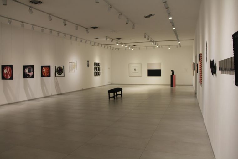 Campo Abierto”, la muestra de los artistas Nani Cabrera y dAN, en el Espacio Hipercerámico ArteH forma parte del Mapa Cultural de Conexión Arteba.