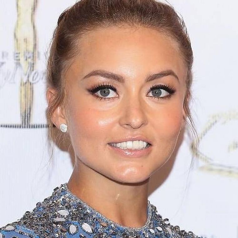 Angelique Boyer omitió sus pantalones y levantó suspiros en las redes sociales