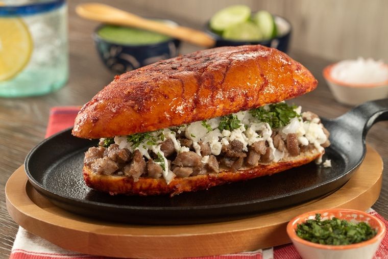 El Pambazo es un delicioso plato mexicano. Foto: kiwilimon.COM