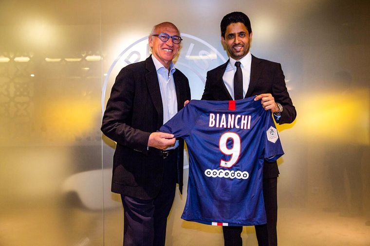 Carlos Bianchi y Nasser Al-Khelaïfi, presidente del PSG. Foto: @PSG_espanol