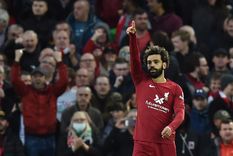 Salah festeja el gol de la victoria. Foto: EFE