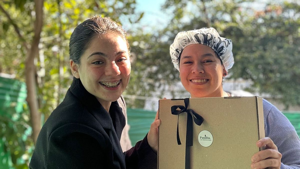 Se mudaron a Buenos Aires y crearon un emprendimiento para vender tortitas mendocinas: el boom de Pandito