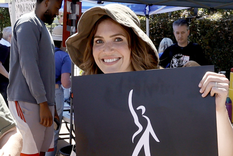 Mandy Moore se sumó a la huelga de los actores en Estados Unidos y explicó el por qué de manera muy contundente.