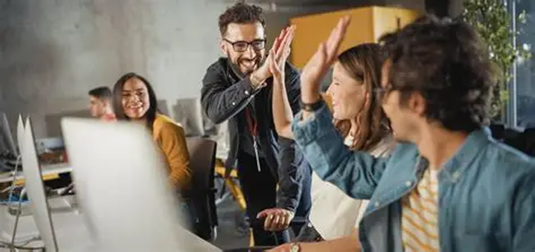 La neurociencia es nuestro sistema neuronal está programado para conectar con otras personas. La neurociencia es nuestro sistema neuronal está programado para conectar con otras personas.