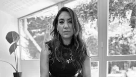 Mirá el look de Lorena Vega. Mirá el look de Lorena Vega.