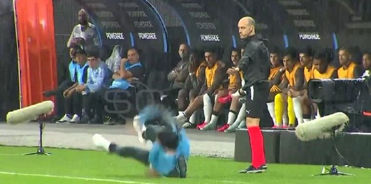 El elenco de Avellaneda abrió la serie ante el Timao. Foto: Captura