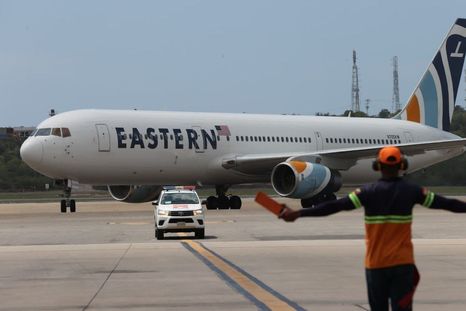 El avión con los migrantes repatriados de Venezuela. El avión con los migrantes repatriados de Venezuela.