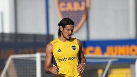 Edinson Cavani ya no aguanta los dolores en la espalda y podría tomar la decisión más difícil de todas. Edinson Cavani ya no aguanta los dolores en la espalda y podría tomar la decisión más difícil de todas.