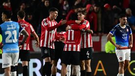 Estudiantes de La Plata visita Río de Janeiro para abrir la llave de cuartos ante Flamengo.