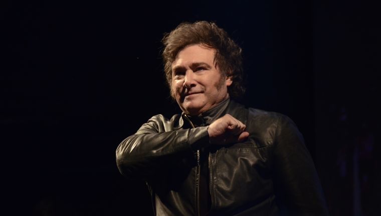 Javier Milei recuperó terreno en las encuestas y la economía le da cada vez señales más positivas. Foto: Juan Mateo Aberastain Zubimendi / MDZ.