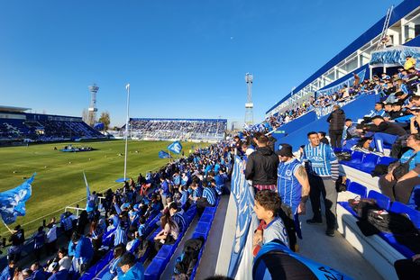 El Tomba debuta en el Gambarte ante Bolívar. El Tomba debuta en el Gambarte ante Bolívar.