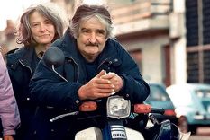 la esposa de mujica: ?no nos dejemos correr con el poncho