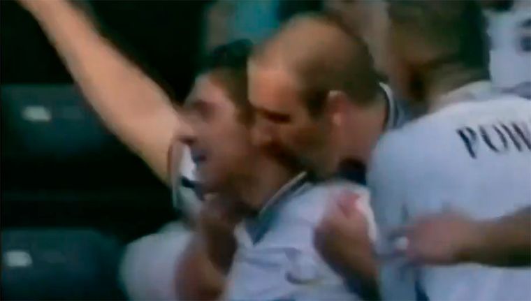 Un ex River que jugó en la Premier contó los problemas que tuvo en Inglaterra.