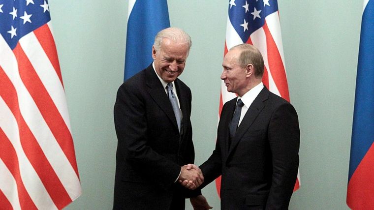 Biden y Putin, antes de la guerra en Ucrania. Foto: VozGalicia.