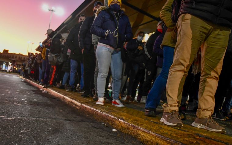 El paro afecta a miles de usuarios que se movilizan entre la Ciudad de Buenos Aires y el conurbano. Foto: Telam