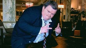 Fabian Rashagai fue elegido como el mejor creador de contenido en TikTok durante 2025, para Alemania, Austria y Suiza. Fabian Rashagai fue elegido como el mejor creador de contenido en TikTok durante 2025, para Alemania, Austria y Suiza.